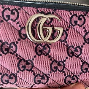 Authentic Gucci wallet